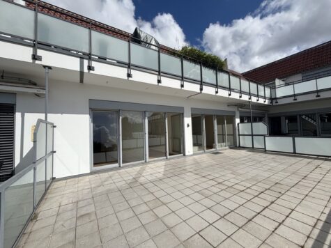 Über den Dächern von Bargteheide! Citywohnung * ca. 50 m² Dachterrasse * Fahrstuhl, 22941 Bargteheide, Etagenwohnung