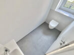 Gäste-WC EG - Wohlfühlen auf allen Etagen – Ihr perfektes Reihenhaus mit großer Dachterrasse