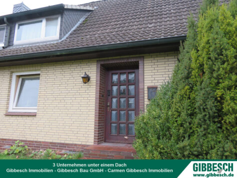 KAUFPREISREDUZIERUNG ! Handwerker aufgepasst ! DHH mit Nebengebäude – 913 m² großem Grundstück, 22941 Bargteheide, Doppelhaushälfte