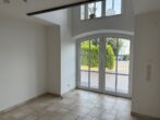 Eingangsbereich - Energieunabhängiges & modernes Einfamilienhaus mit Blick ins Grüne – Garage + Carport