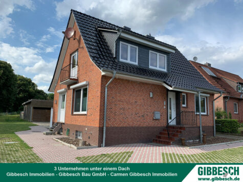 Modernisiertes Einfamilienhaus mit viel Platz fürs Hobby, 23869 Elmenhorst, Einfamilienhaus