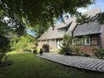 Bild - 1.232 m² Grdstck. * liebevoll restaur. Fachwerkhaus * zentral u. dennoch idyllischer Garten* Carport