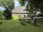 Bild - 1.232 m² Grdstck. * liebevoll restaur. Fachwerkhaus * zentral u. dennoch idyllischer Garten* Carport